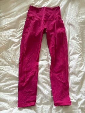 Women’s High-Waist Active Leggings in Fuchsia Pink